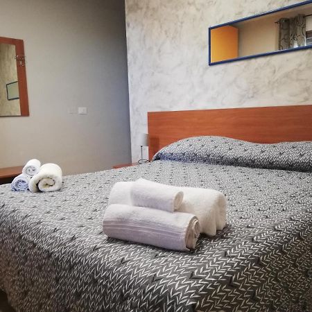 Anthea Dell' Etna Bed & Breakfast Santa Venerina Eksteriør bilde